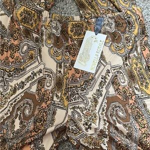 NWT Novella Royal Iris Bells in Tangerine Dial, M